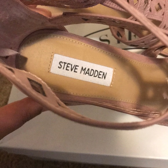 Aztec Steve Madden - Picture 3 of 4